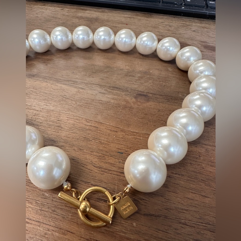 Anne Klein - Picture 4 of 4